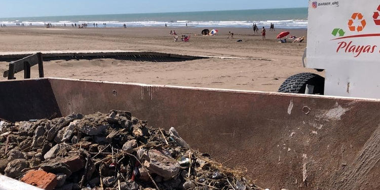 Playas limpias maquina para sacar escombros