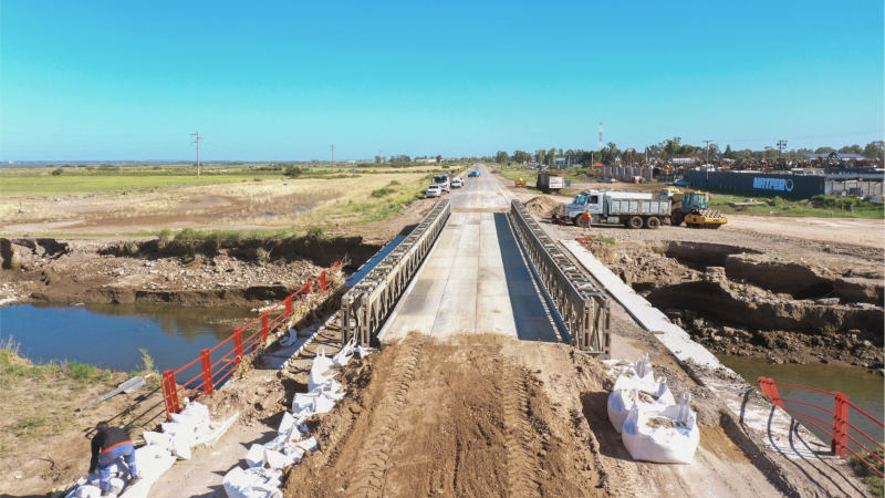 Puente en ruta 3 sobre el Canal Maldonado